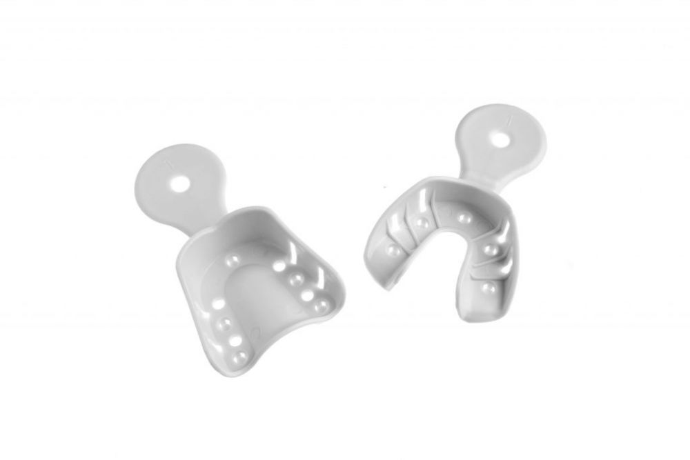 MAQUIRA AUTOCLAVABLE PLASTIC IMPRESSION TRAY